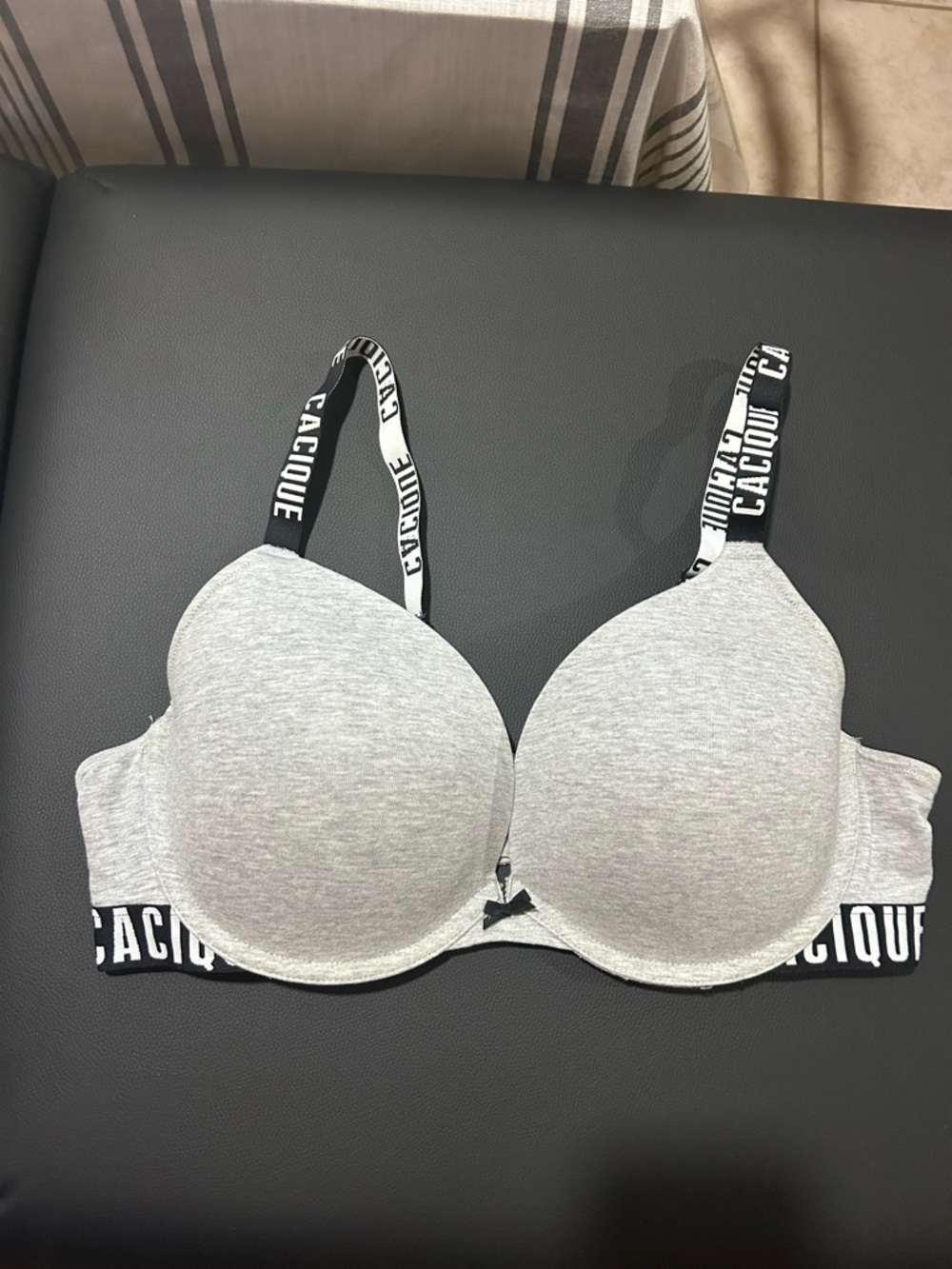 Cacique Light Gray Molded T-Shirt Bra with Logo Straps 40D